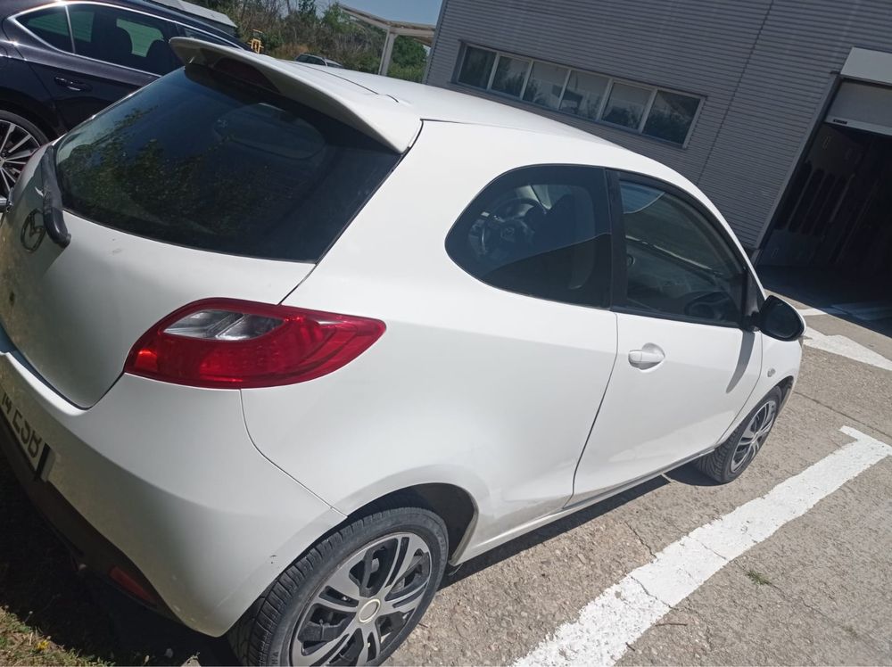 Vand Mazda 2 proprietar