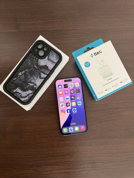 Като нов!  Iphone 15 с аксесоари | 128gb | 87%