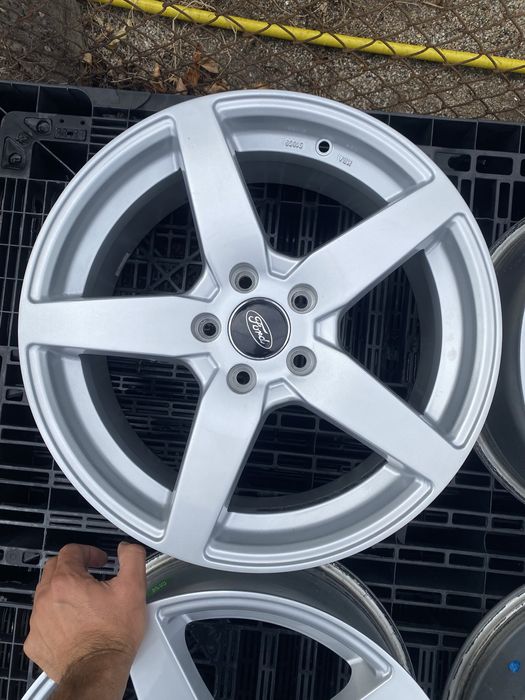 17 цола 5 х 108 мм Волво , Форд , Volvo , Ford