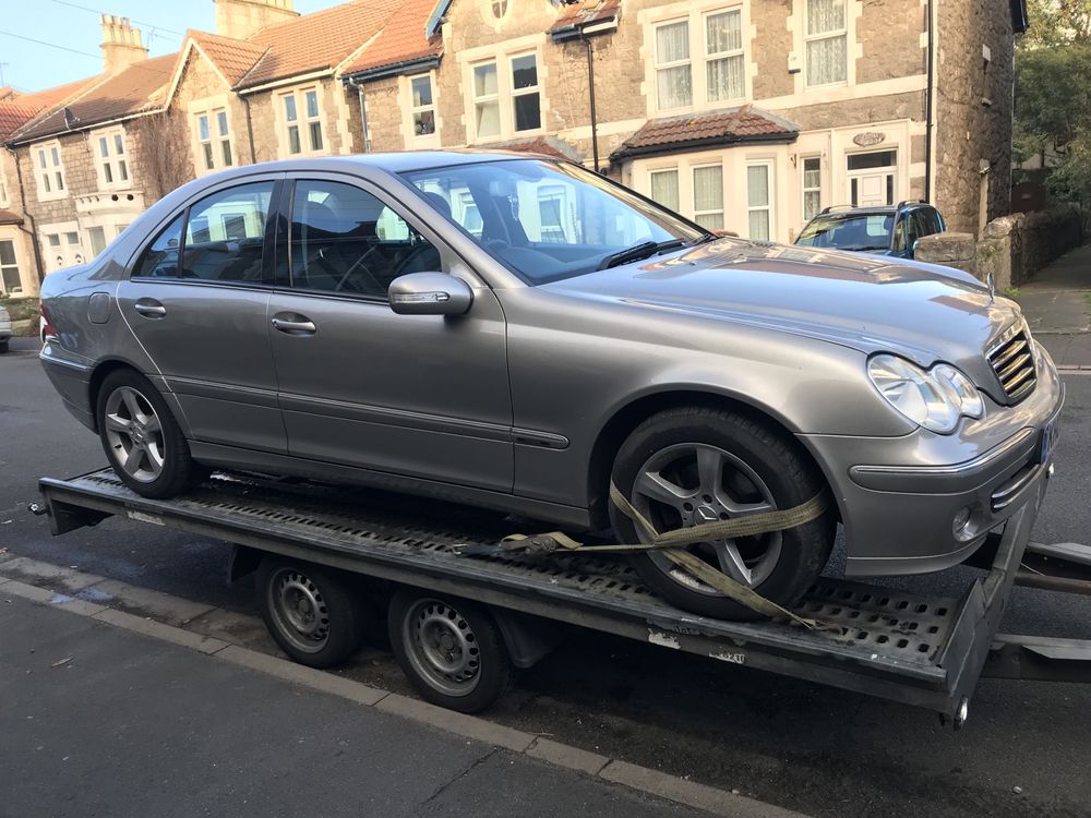 Dezmembrez mercedes w203 c180 kompressor