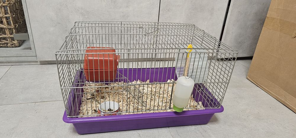 Клетка за хамстер,дегу,плъхче с етаж и колело др.  48×34×28.