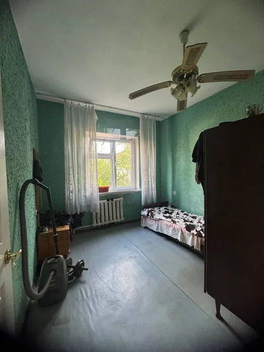 Сотувда 4 хонали квартира, Сергели 1