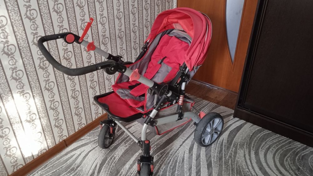 Детская коляска.