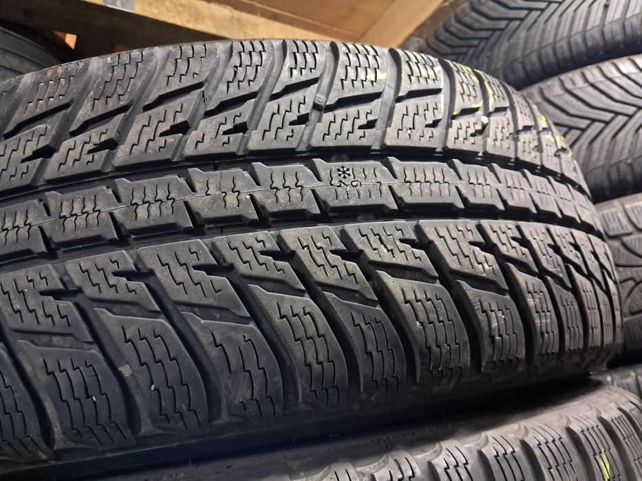 Anvelope second iarna 245 65 R17 Nokian