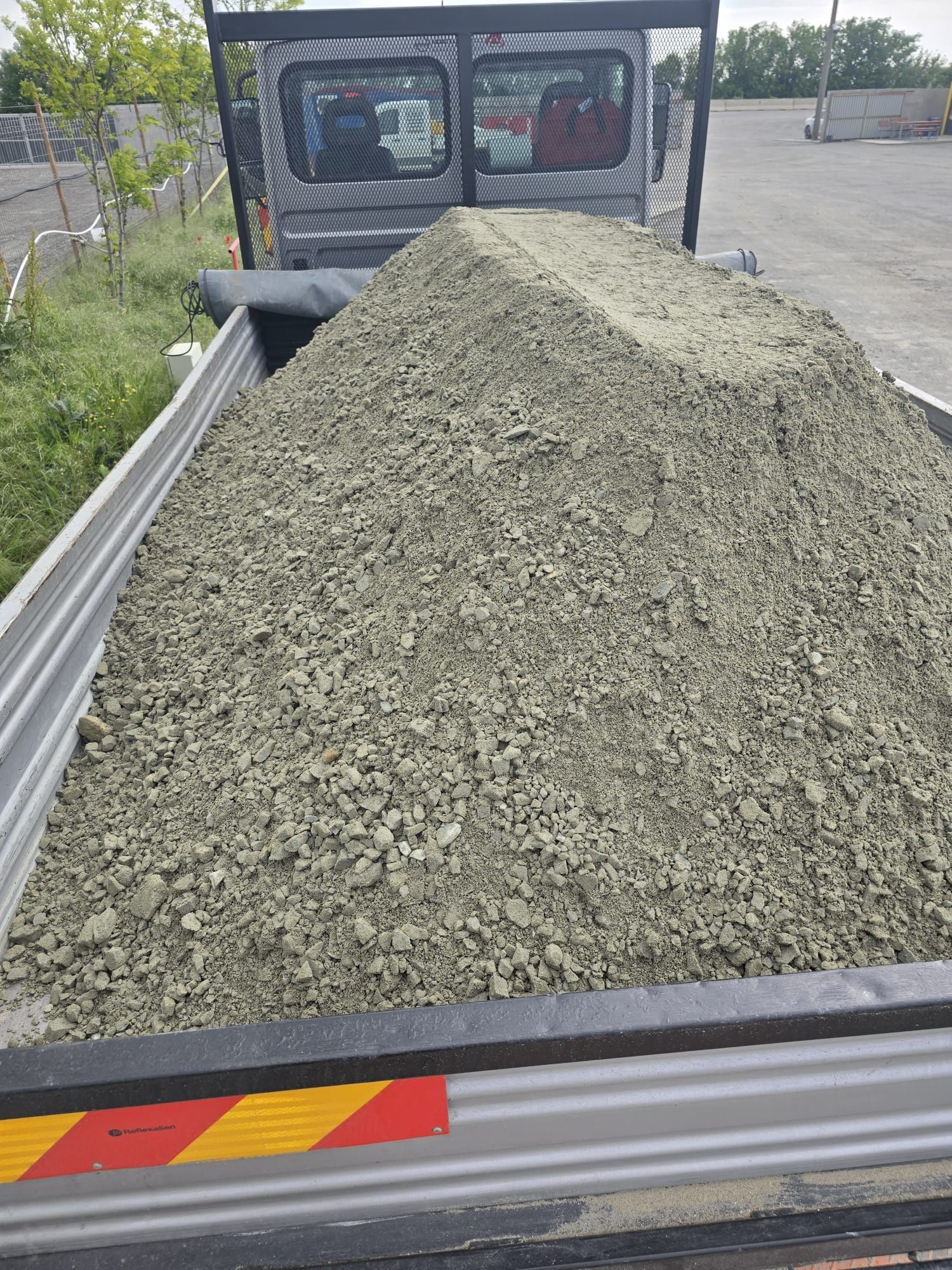 Balastru amestec pentru beton nisip,piatra