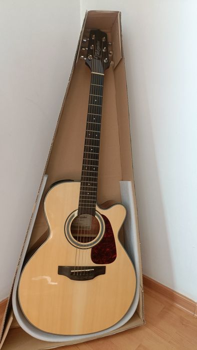 Takamine electroacustica