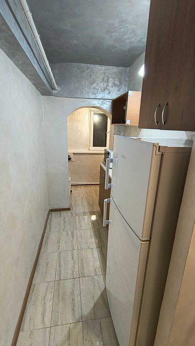 Închiriez garsonieră