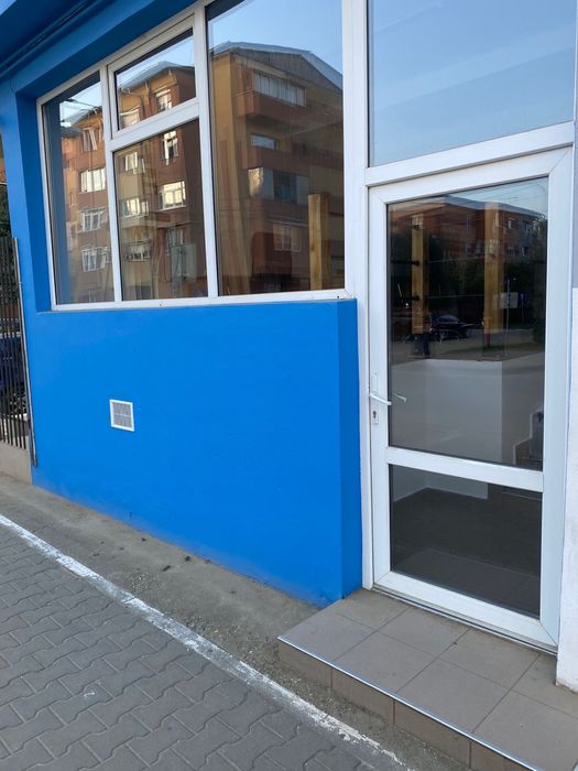 Spatiu comercial / birou / prestari servicii / depozit