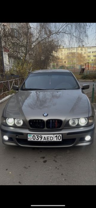 BMW e39 528i живой