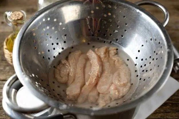 КФС мариновка. Маринованное филе и панировка для курицы КФС