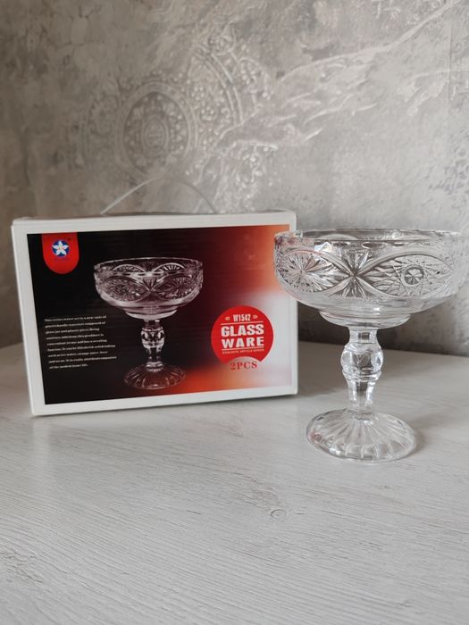 Стеклянные вазочки