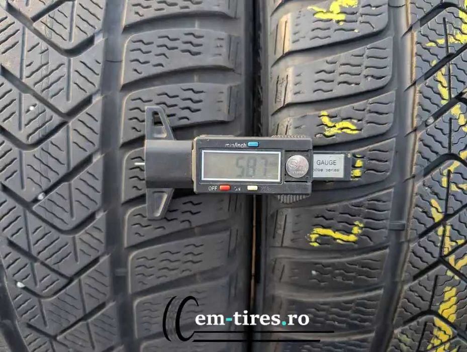 SET 4 Anvelope Iarna 225/45 R18 PIRELLI Sottozero 3 Runflat