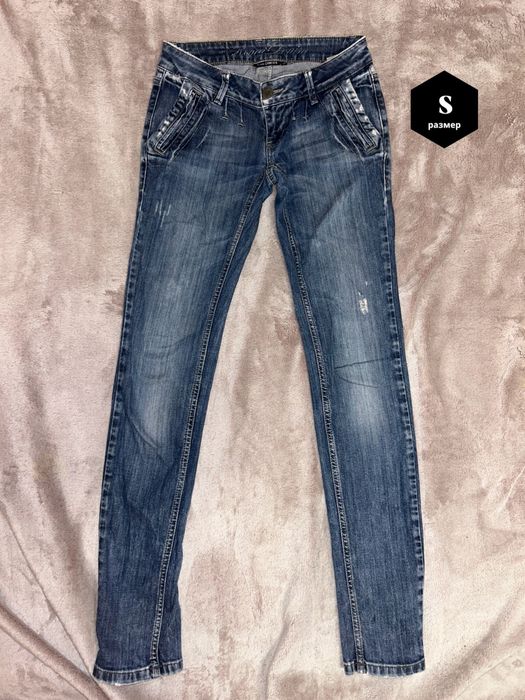 дамски дънки на Zara и H&M