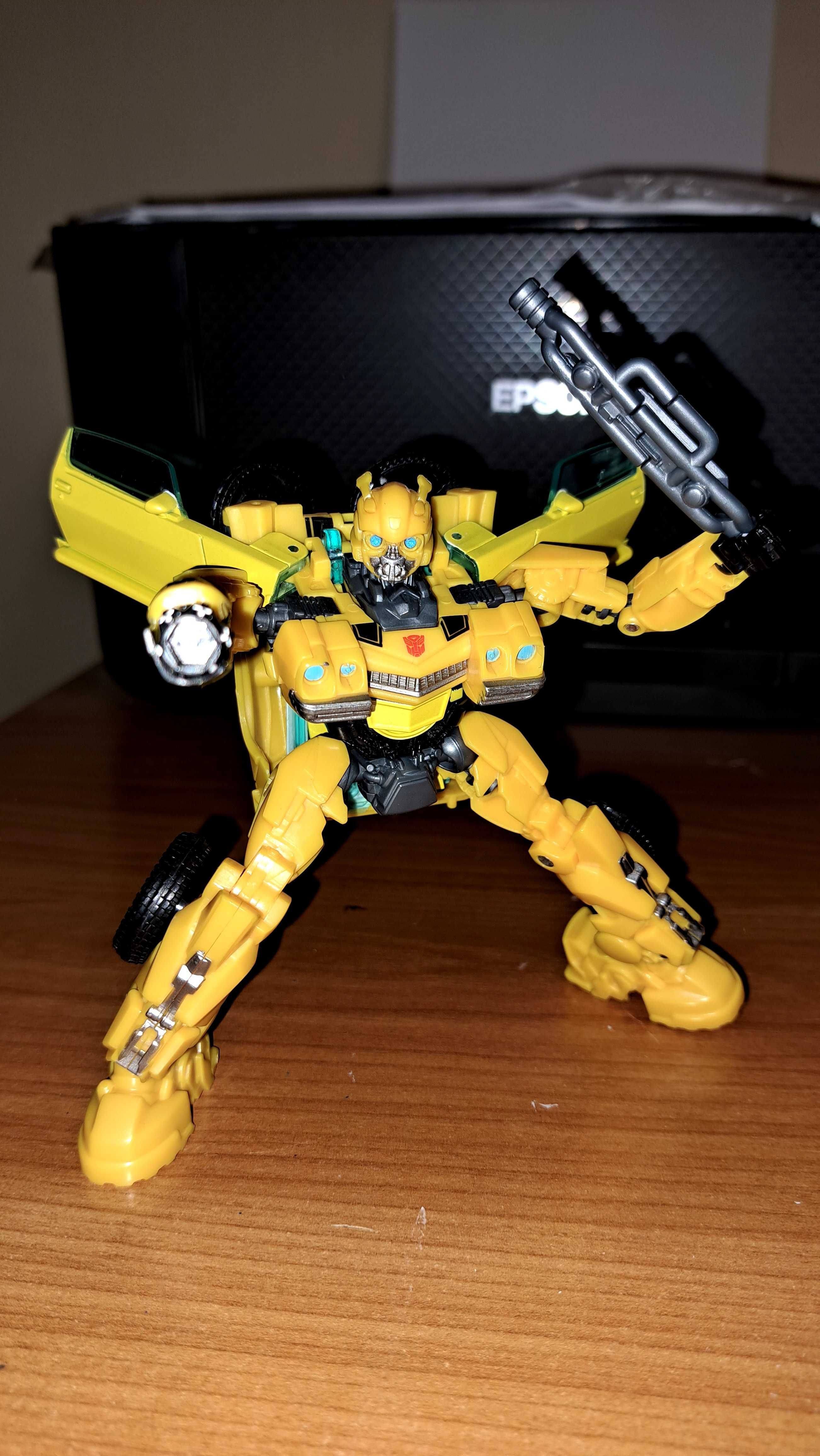 Figurina transformers bumblebee originală studio series rise oftb