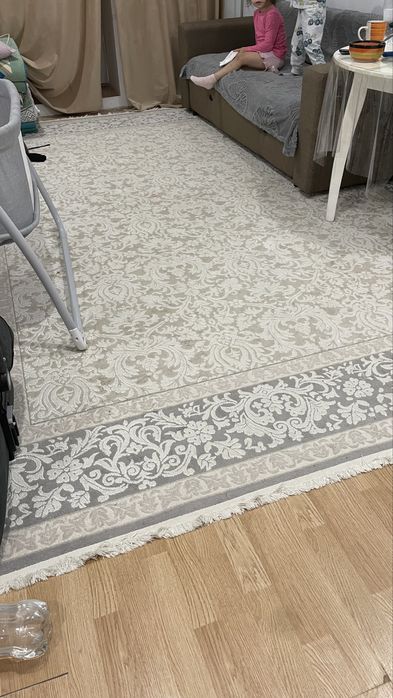 Продам ковер 3 /4