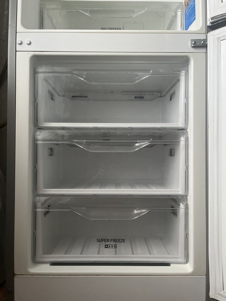 Продам в холодильник 70000тг