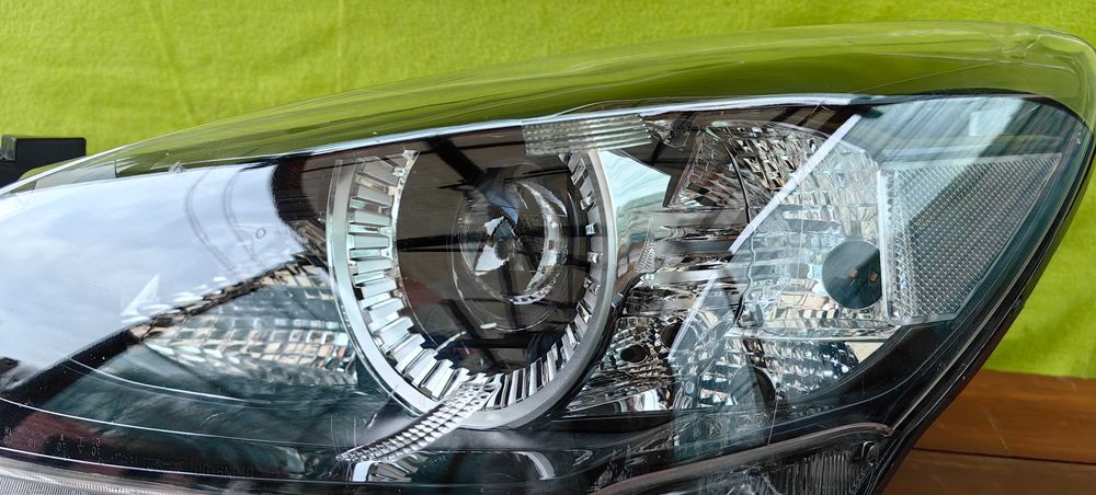 Фар за Mazda 2 LED / Фар за Мазда 2 ЛЕД