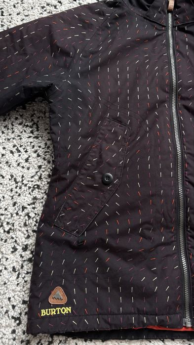 Дамско сноуборд яке Burton размер М