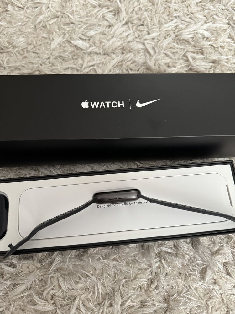 Apple Watch Series 5 44mm Space Gray