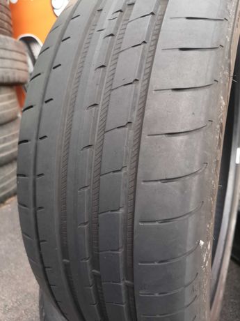 2бр 225/45/19 GOODYEAR 6,8мм грайфер дот:21г безплатен монтаж