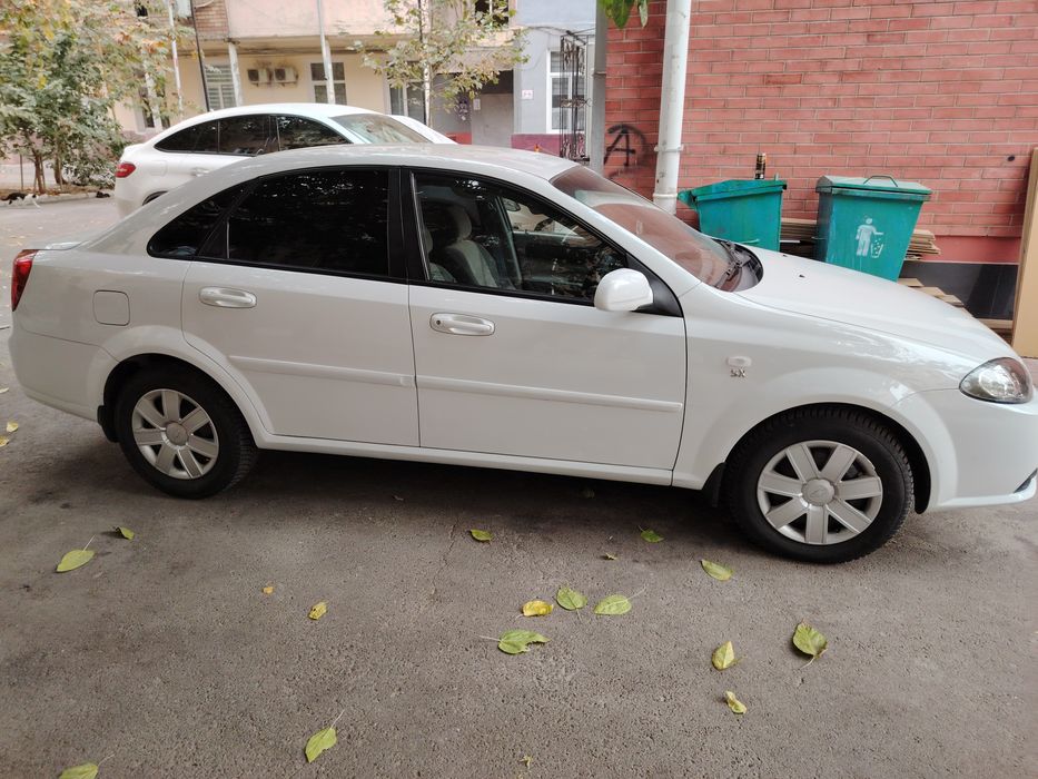 Chevrolet gentra sotiladi