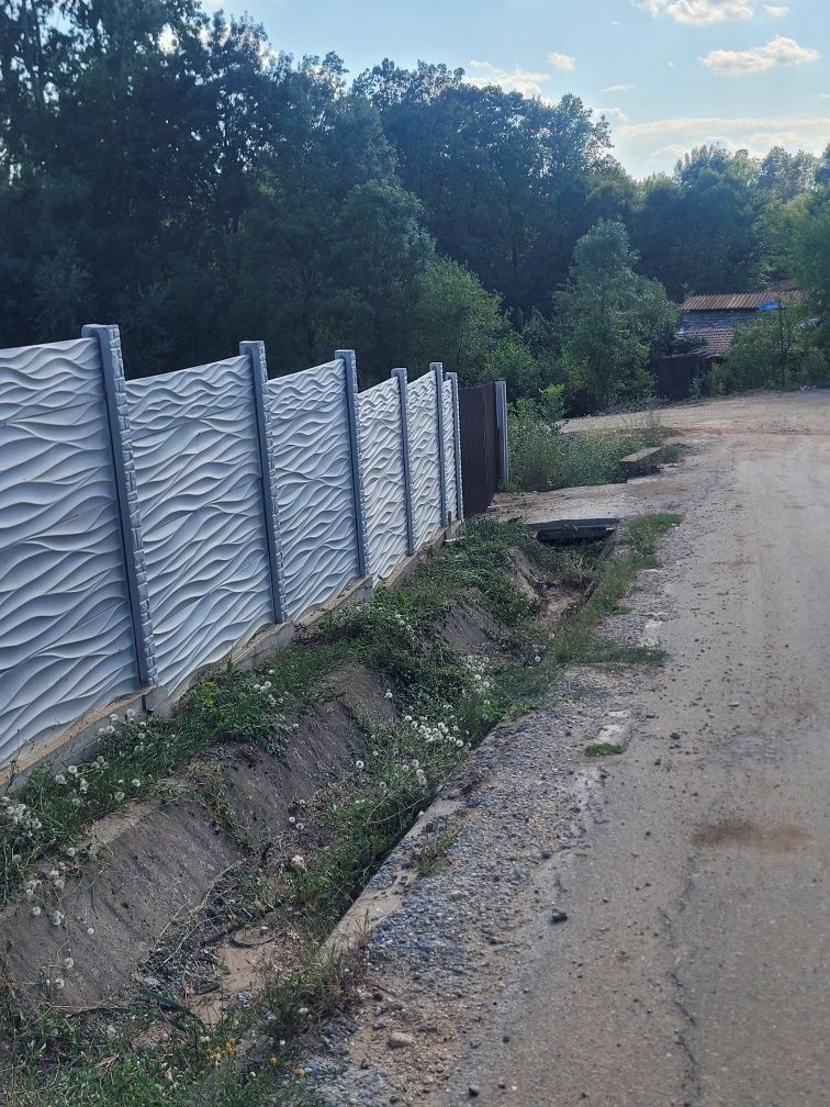 Vând teren+ casă modulară aflată în construcție
