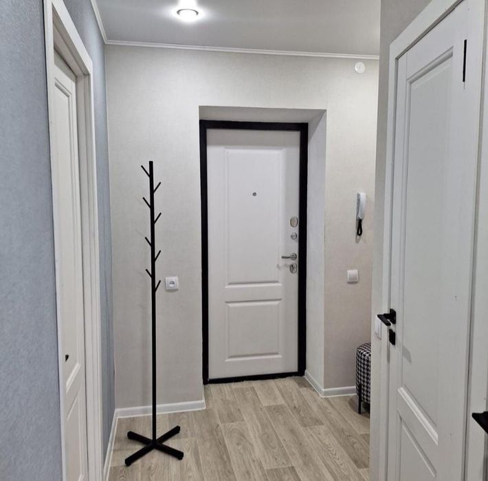 Сдаётся 2 комн. квартира на 4 микр.д.30