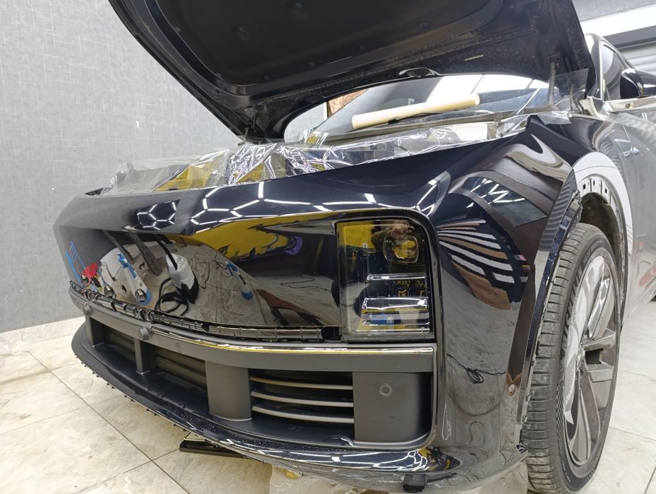 Ударопрочная антигравийная плёнка от царапин на кузов автомобиля