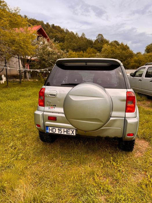 Vand Toyota Rav-4 Hybrid sau schimb pe camioneta basculabila