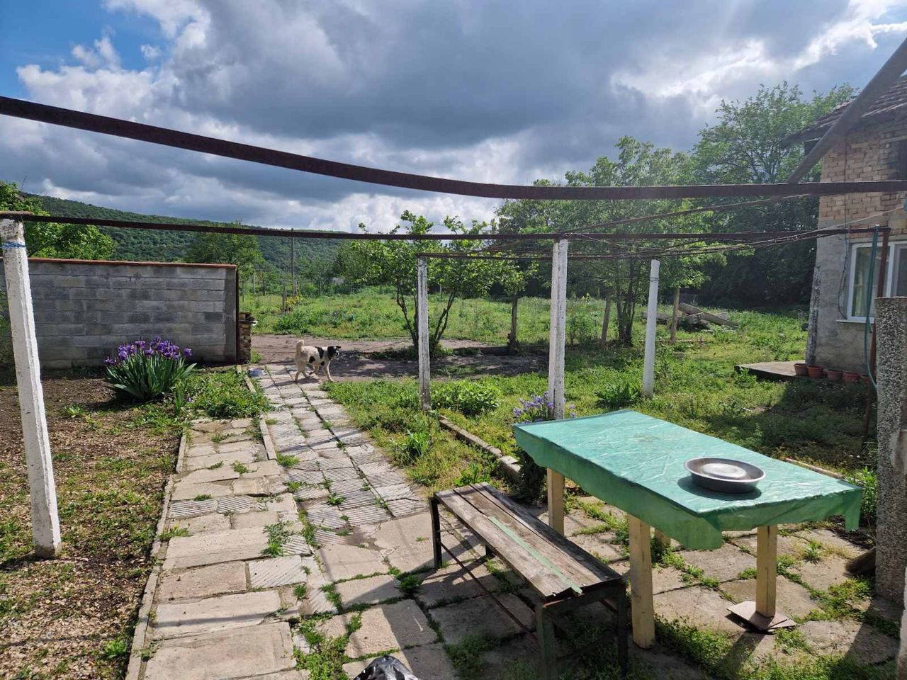Продава се Къща в Варна, Възраждане 1 - 208 кв.м за 236 €/кв.м - Снимка #2