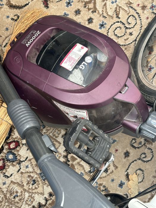 пылесос Рабочий отдам за 5000т