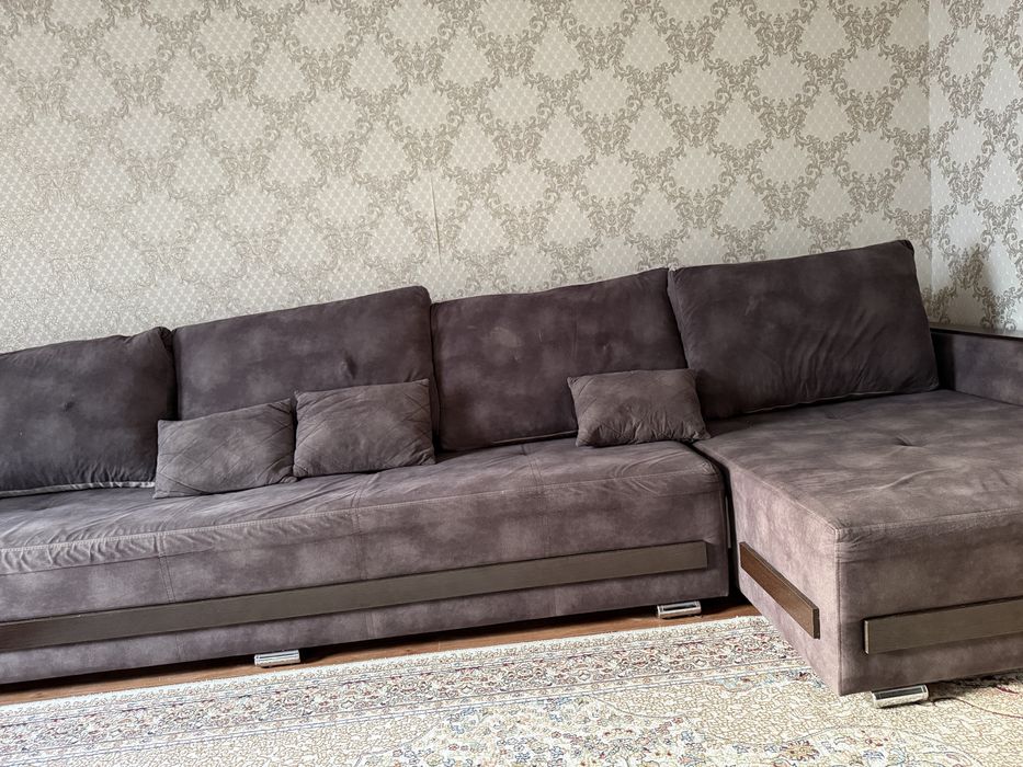 Продается диван срочно