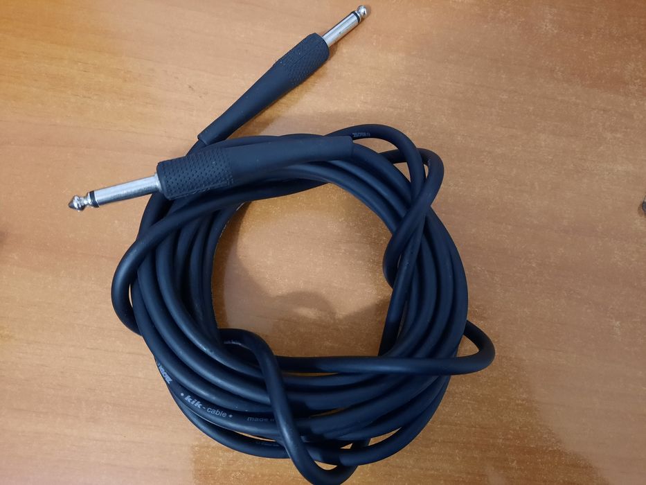Microfon ( doza] pentru acordeon SHURE