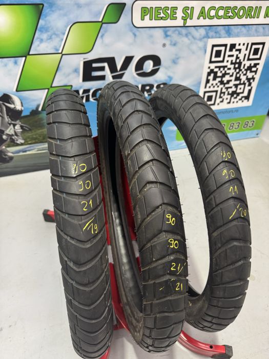 Anvelopa Moto Fata 90 90 21 Metzeler Karoo Street