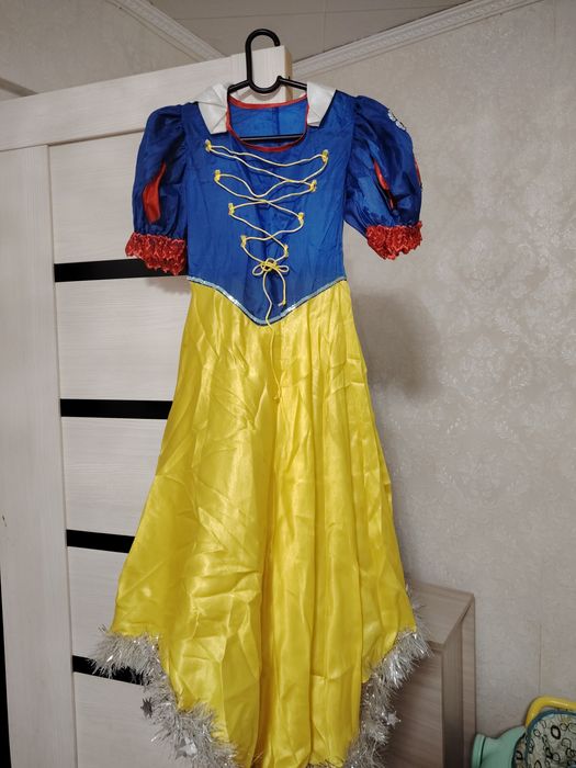 Продам платье Белоснежки на возраст 7-9лет