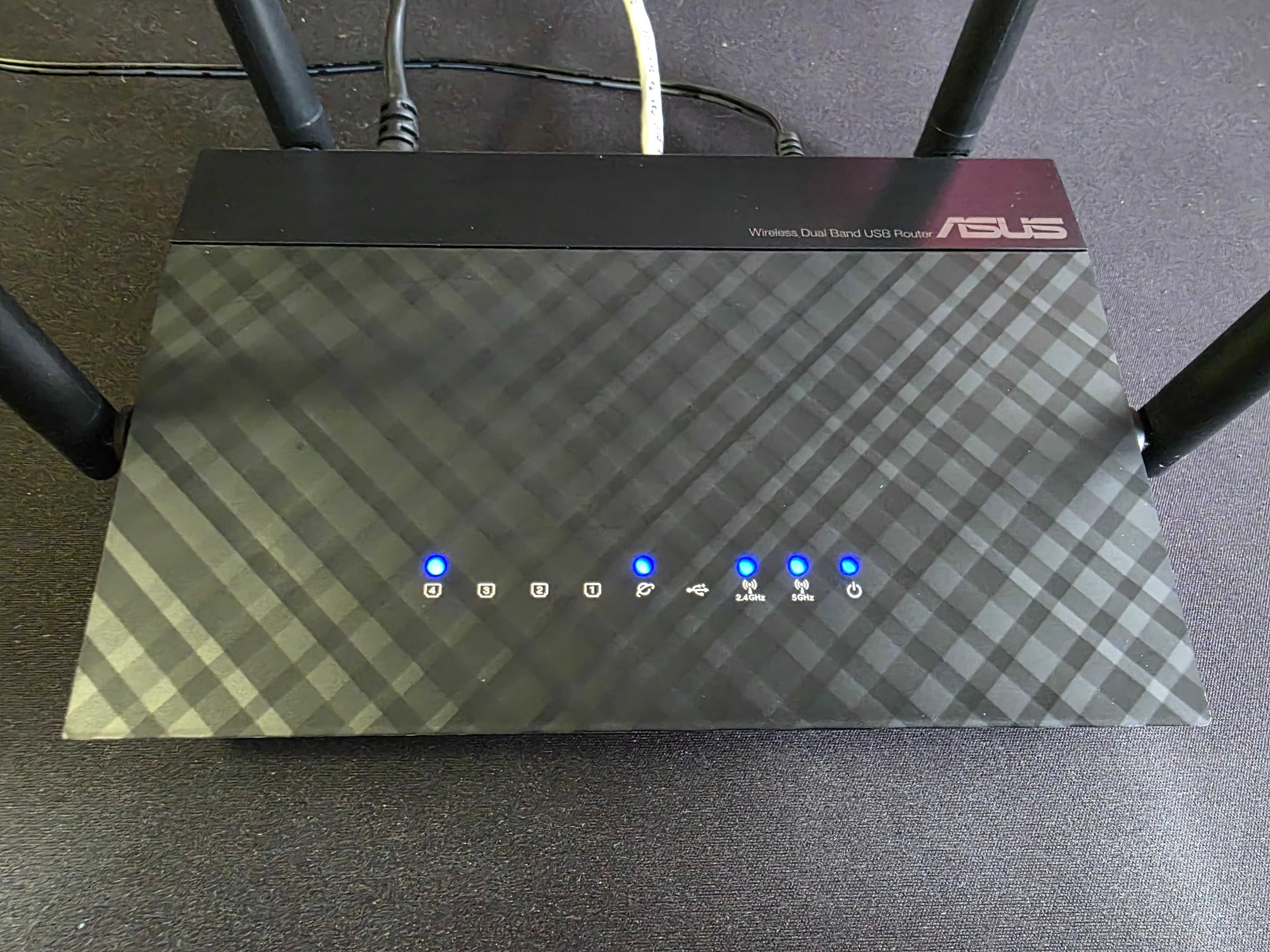 Роутер ASUS RT-AC1200