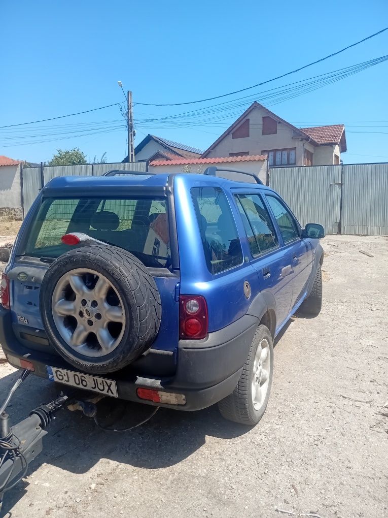 Vand Land Rover in stare buna cu acte valabile