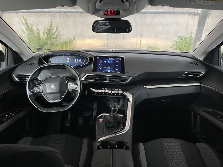 Peugeot 3008 1.6bluehdi 120к.с 6-скорости