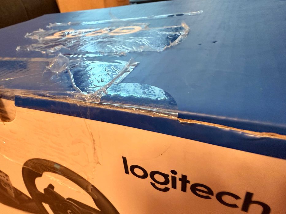 Logitech G923 – Volan Gaming + Pedale – PC / PlayStation / Xbox