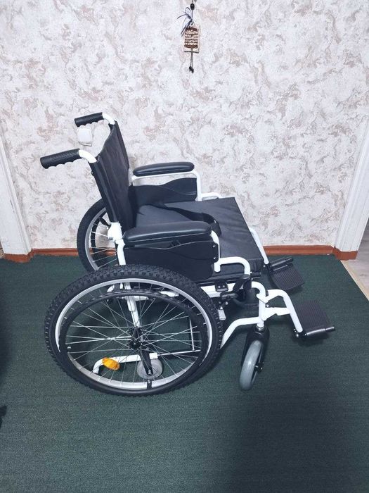 Инвалидная коляска