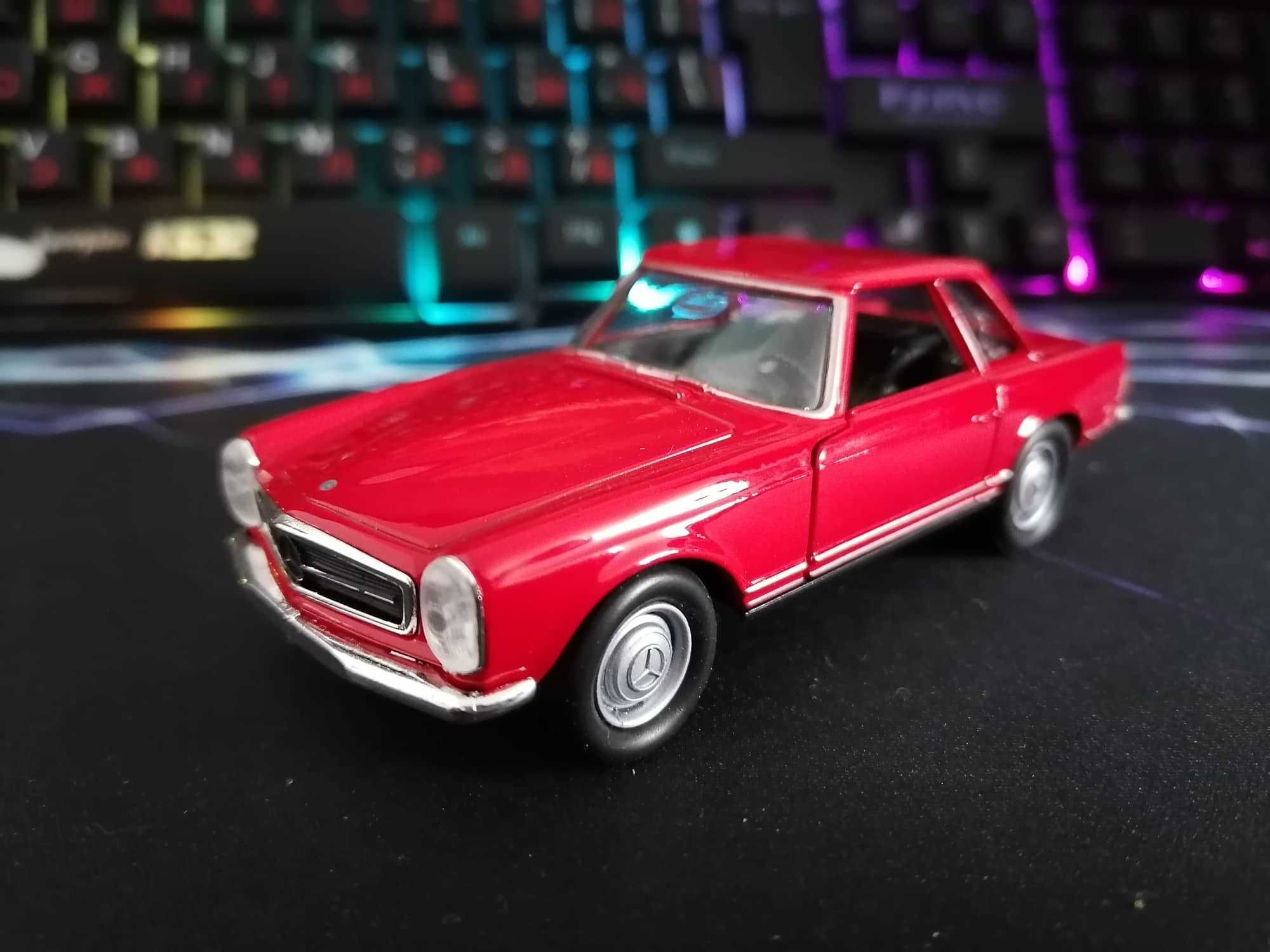 Мерцедес 230 SL '63 в мащаб 1:34