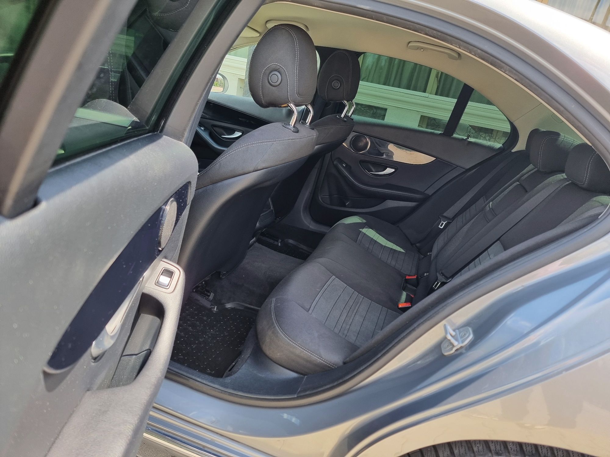 Mercedes C 200, 2015, proprietar