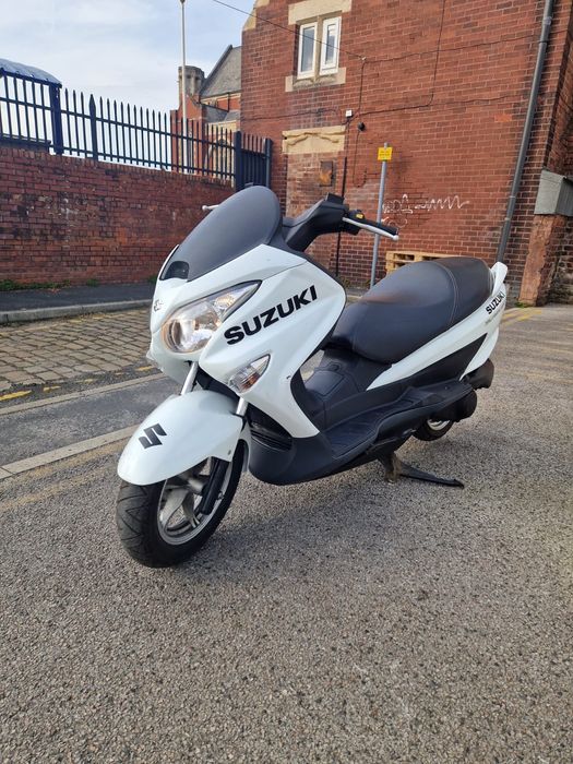 Suzuki burgman 125cc  2015
