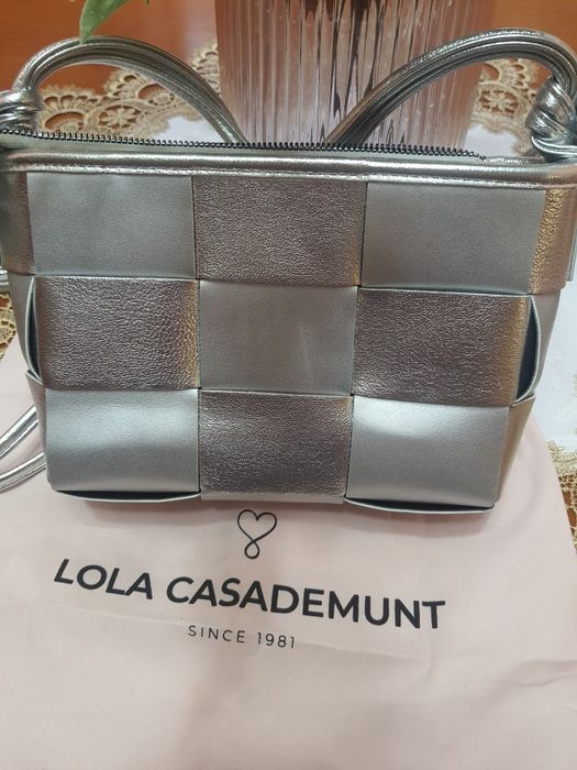Дамска чанта на Lola Casademunt