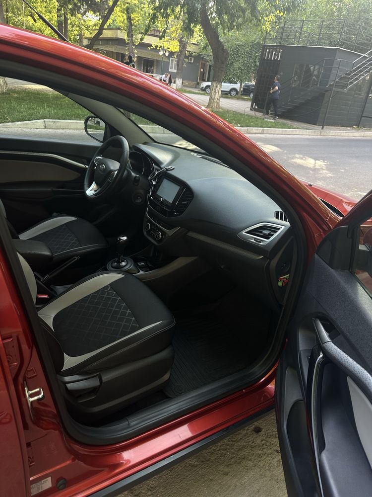 Lada Cross FULL