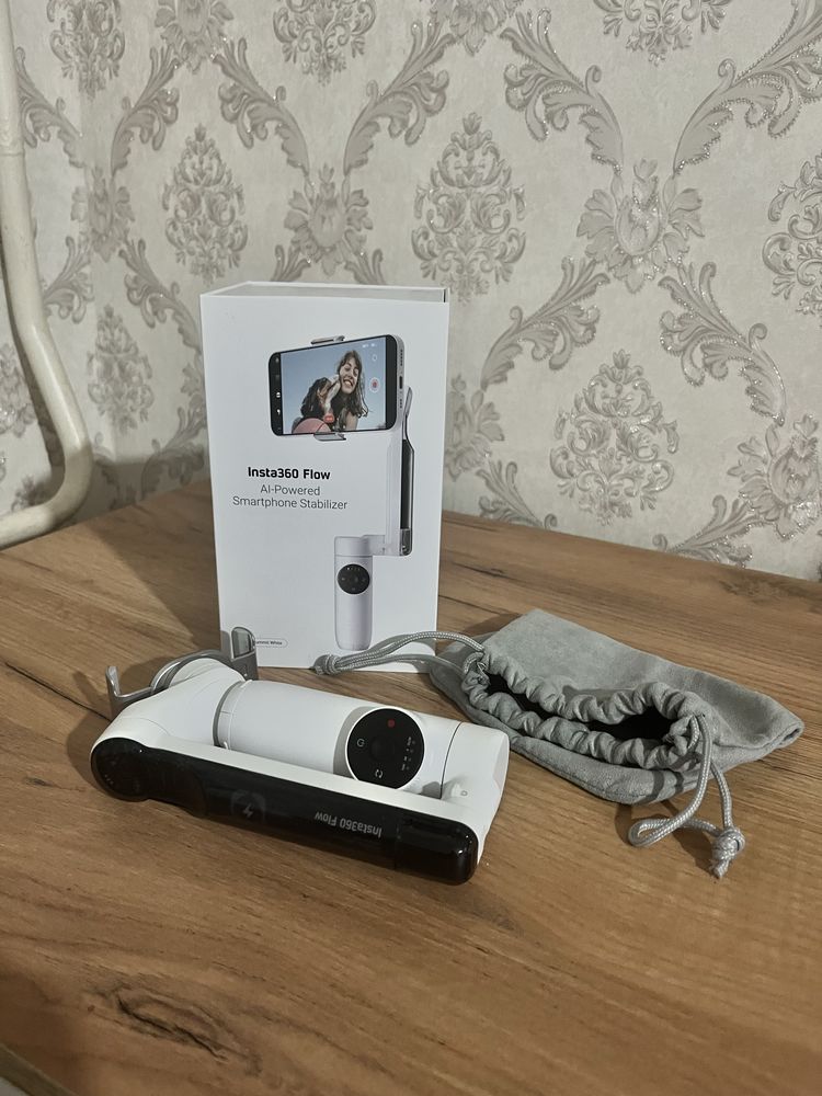 Стабилизатор Insta360 Flow — продаю