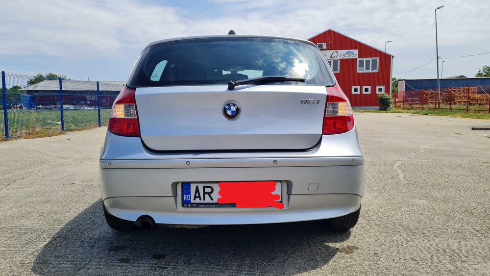 BMW 116i Seria 1 2005 Benzina Manual