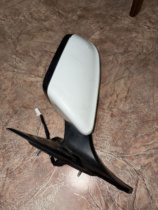 Продам зеркало на jac j7 левое