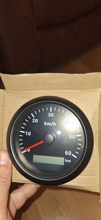 Продавам километраж до 60км/ч , нов - 80мм диаметър.