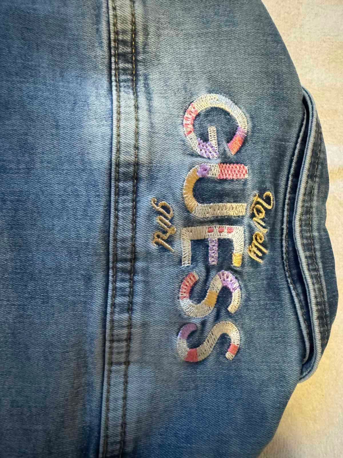Guess - бебешко яке 3-6 м